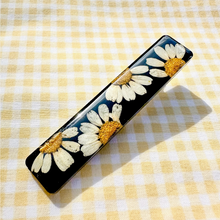 Load image into Gallery viewer, Pressed Flower Hair Clip