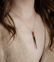 Load image into Gallery viewer, Quill Necklace