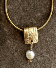 Load image into Gallery viewer, Wren Heirloom Necklace