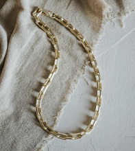 Load image into Gallery viewer, Tarot Necklace