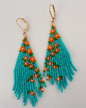 Load image into Gallery viewer, Floral Fringe Earring