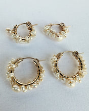 Load image into Gallery viewer, Fresh Water Pearl Huggies
