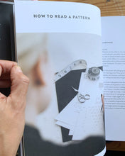Load image into Gallery viewer, Modern Crochet Book
