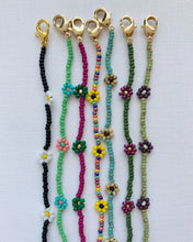 Load image into Gallery viewer, Daisy Chain Bracelet