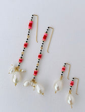 Load image into Gallery viewer, Party Pearl Earrings