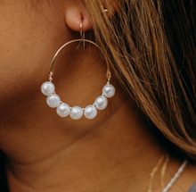 Load image into Gallery viewer, Pearl Hinge Hoop Earrings