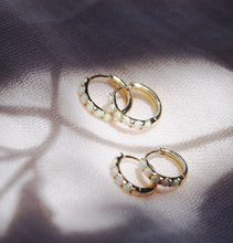 Load image into Gallery viewer, Mini Gold Huggie Hoop