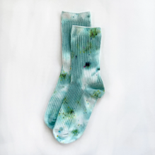 Load image into Gallery viewer, Tie-Dyed Dressy Socks
