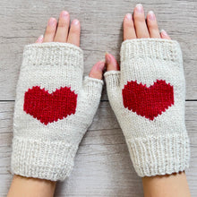 Load image into Gallery viewer, Heart Fingerless Gloves
