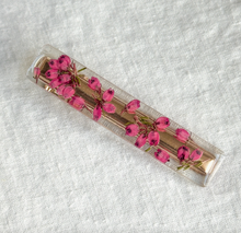 Load image into Gallery viewer, Pressed Flower Hair Clip
