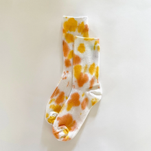 Load image into Gallery viewer, Tie-Dyed Dressy Socks
