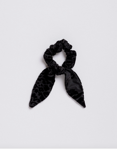 Velvet Scrunchie Tie