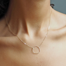 Load image into Gallery viewer, Imperfect Circle Necklace
