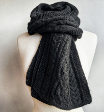 Load image into Gallery viewer, Alpaca Wool Cable Knit Scarf
