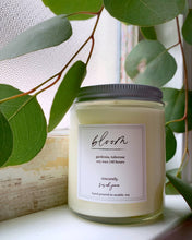 Load image into Gallery viewer, Hand Poured Natural Soy Candle, Clear Glass Jar.

