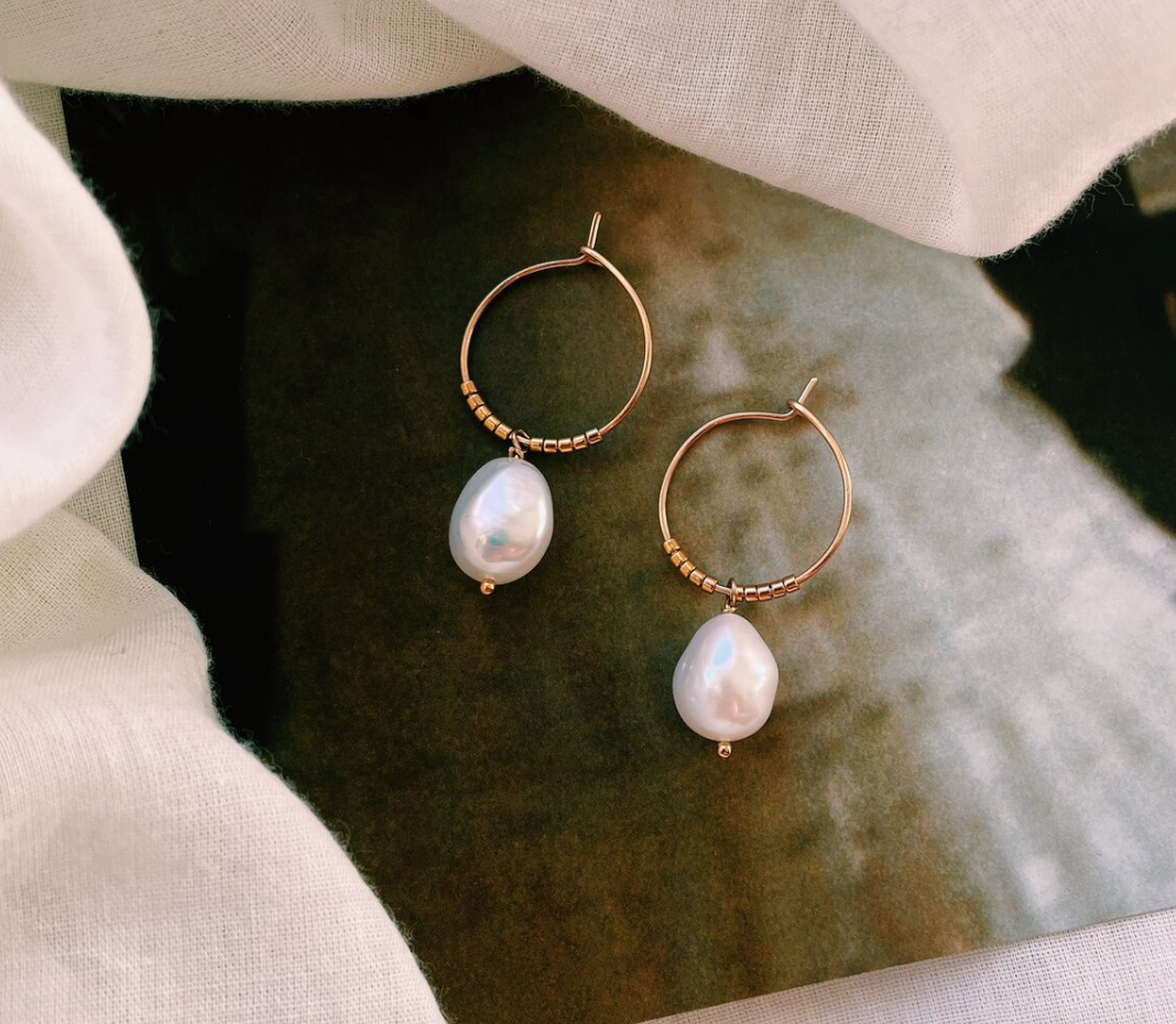 Single Pearl Hoop Earrings Queen Anne Frame