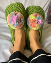 Load image into Gallery viewer, Super Mix Pom Slippers
