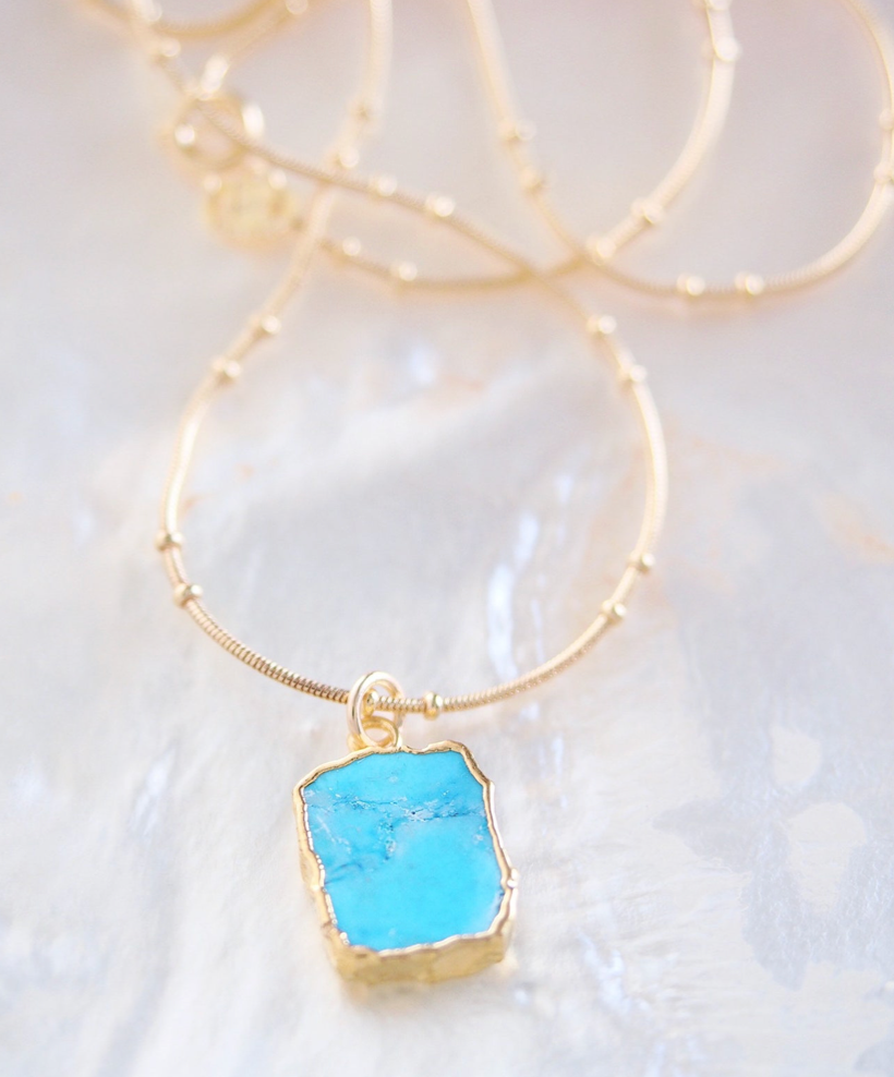 Howlite Turquoise Gemstone Gold Necklace