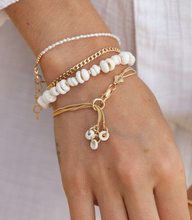 Load image into Gallery viewer, Gold Chain Puka Charm Bracelet
